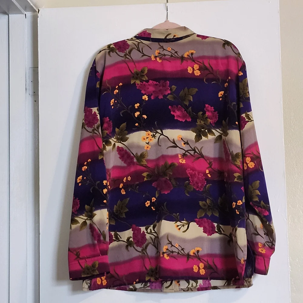 BonWorth Floral Beaded Button-Down Shirt in Purple, Hot Pink, Cream, XL - Picture 10 of 11